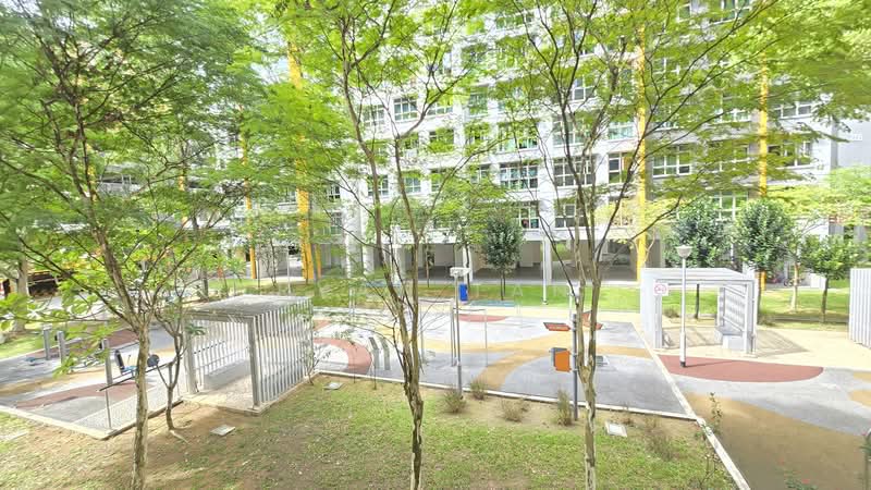 215A Compassvale Drive HDB Flat For Sale at S$ 718,888 | PropertyGuru Singapore - Exterior