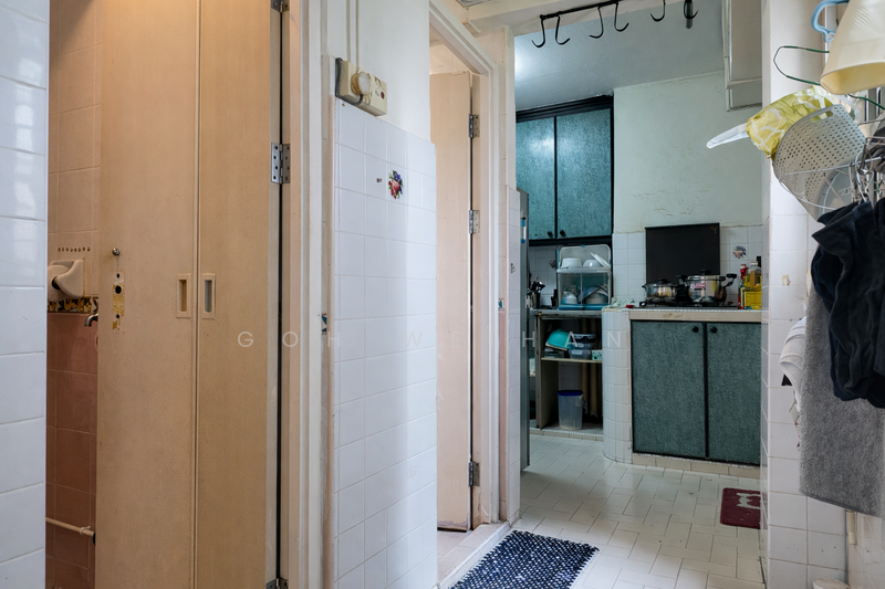 161 Mei Ling Street HDB Flat For Sale at S$ 460,000 | PropertyGuru Singapore - WC & Bath