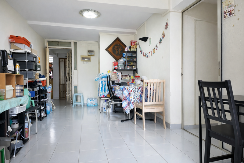 161 Mei Ling Street HDB Flat For Sale at S$ 460,000 | PropertyGuru Singapore - Main Hall