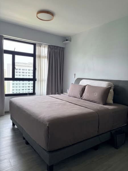 608C Tampines North Drive 1 HDB Flat For Sale at S$ 980,000 | PropertyGuru Singapore - Master Bedroom 1