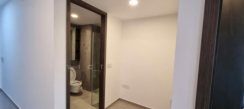 Parc Clematis Condominium For Sale at S$ 989,000 | PropertyGuru Singapore - Bathroom