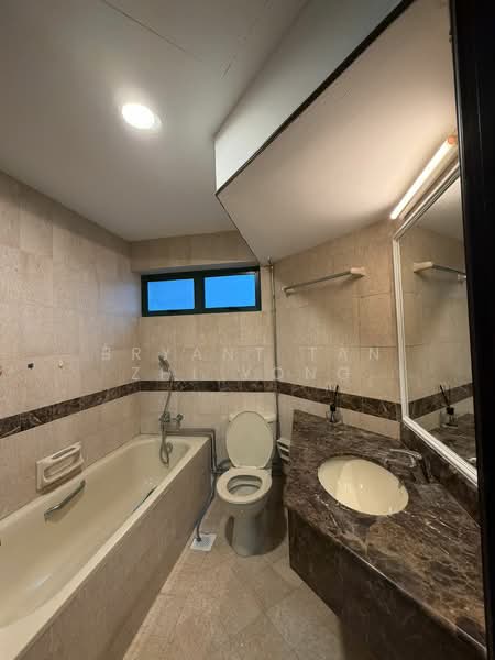 The Bencoolen, 180A Bencoolen Street, 2 Bedrooms, 883 sqft, Condominium For Rent, by Bryant Tan Zhi Yong, 500078356 - En Suite Master Bathroom - PropertyGuru.com.sg