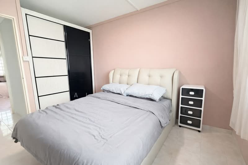 554 Woodlands Drive 53 HDB Flat For Sale at S$ 510,000 | PropertyGuru Singapore - Bedroom