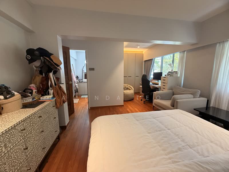 Bangkit Road HDB Flat For Sale at S$ 898,888 | PropertyGuru Singapore - Master Bedroom