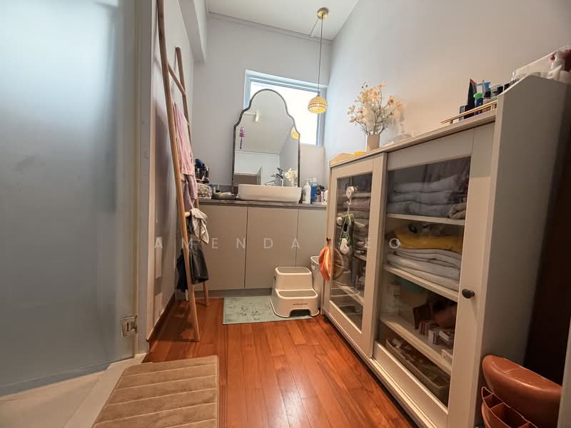 Bangkit Road HDB Flat For Sale at S$ 898,888 | PropertyGuru Singapore - Master Bedroom Bathroom