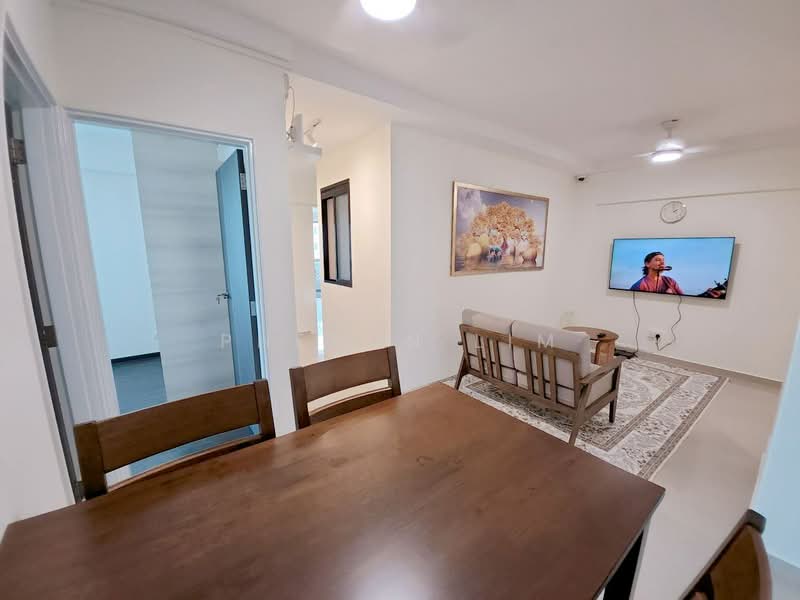 Orchid Park Condominium, 81 Yishun Street 81, Room Rental, 150 sqft, Condominium For Rent, by Pheron Lim, 500078391 - Living Room - PropertyGuru.com.sg