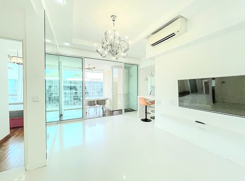 Moda, 42 East Coast Road, 2 Bedrooms, 764 sqft, Apartment For Sale, by Kenny Lim (林格徵), 500078402 - Living Room - PropertyGuru.com.sg