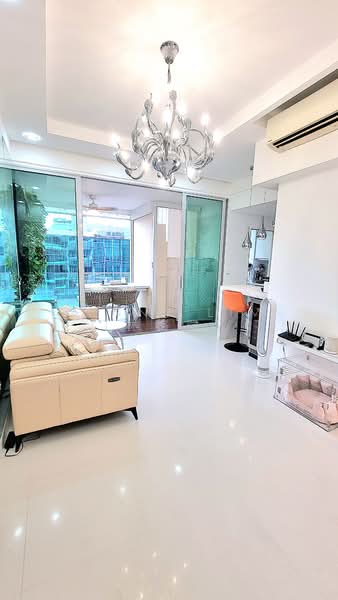 Moda, 42 East Coast Road, 2 Bedrooms, 764 sqft, Apartment For Sale, by Kenny Lim (林格徵), 500078402 - Living Room - PropertyGuru.com.sg