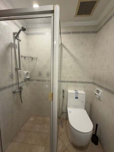 Hillbrooks, 90 Hillview Avenue, 3 Bedrooms, 1,098 sqft, Condominium For Rent, by Danis ET Lim 林永添, 500078414 - Bathroom - PropertyGuru.com.sg