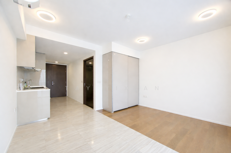 Parc Esta Condominium For Sale at S$ 948,888 | PropertyGuru Singapore - Interior - Vacant