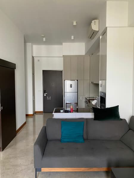 The Hillier, 6 Hillview Rise, 2 Bedrooms, 624 sqft, Condominium For Rent, by Lim Yuxin, 500078418 - Living Room - PropertyGuru.com.sg