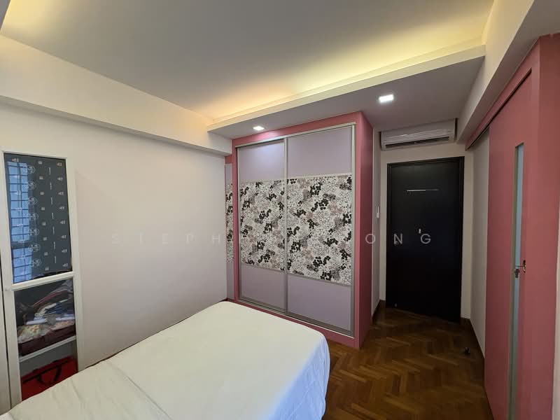 Regentville Condominium For Sale at S$ 1,300,000 | PropertyGuru Singapore - Bedroom
