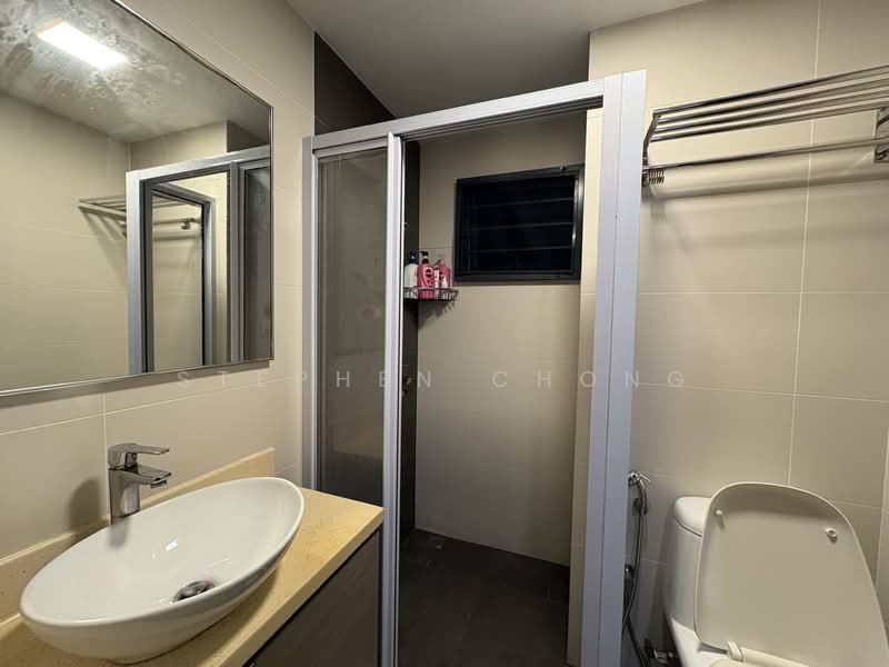 Regentville Condominium For Sale at S$ 1,300,000 | PropertyGuru Singapore - Bathroom