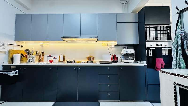 Neptune Court Apartment For Sale at S$ 1,800,000 | PropertyGuru Singapore - Kitchen