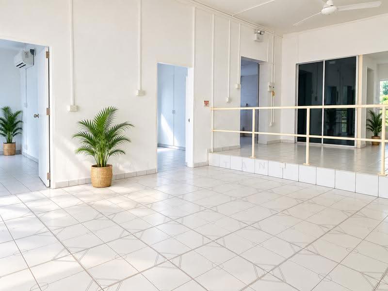 Telok Kurau Lor J, East Coast / Marine Parade, 7 Bedrooms, 3,500 sqft, Detached House For Rent, by Callie Tan, 500078437 - Interior - PropertyGuru.com.sg