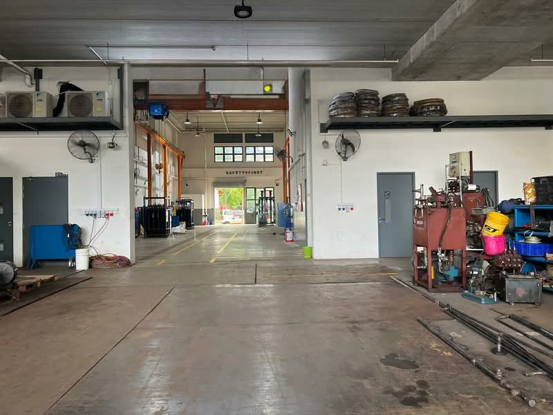 LINER, 1 Tuas Bay Close, 8,000 sqft, Factory / Workshop (B2) For Sale, by Alex Alex, 500078448 - Interior - CommercialGuru.com.sg