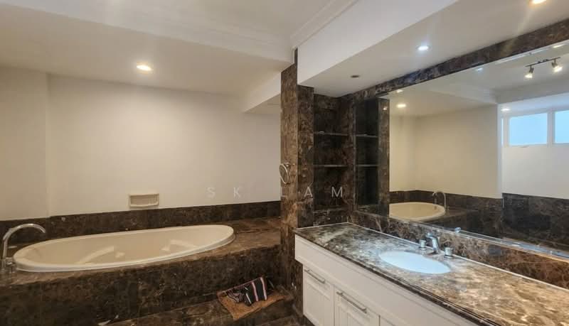 Greenwood Crescent Bungalow, Greenwood Crescent, 7 Bedrooms, 6,814 sqft, Detached House For Rent, by SK Lam, 500078452 - Bathroom - PropertyGuru.com.sg