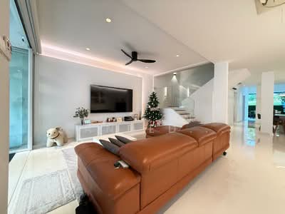 For Sale - daisy park