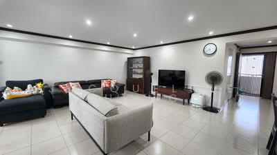 For Sale - 112 Rivervale Walk