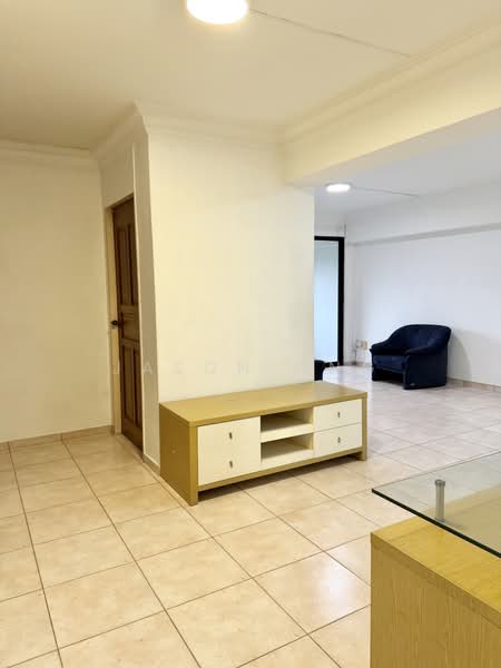 837 Hougang Central, 837 Hougang Central, 3 Bedrooms, 1,259 sqft, HDB Flat For Sale, by Jason Ong, 500078476 - Living Room - PropertyGuru.com.sg