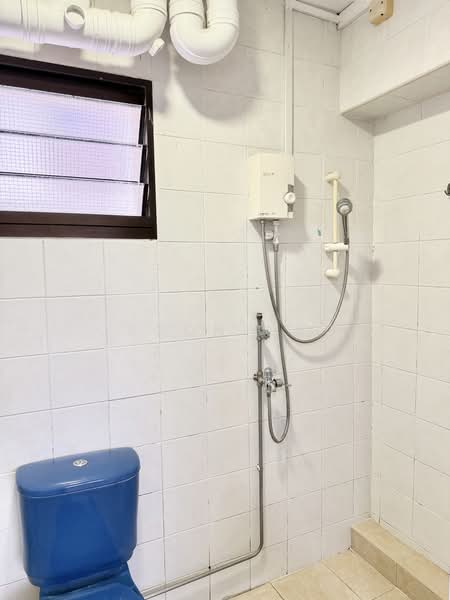 837 Hougang Central, 837 Hougang Central, 3 Bedrooms, 1,259 sqft, HDB Flat For Sale, by Jason Ong, 500078476 - Bathroom - PropertyGuru.com.sg