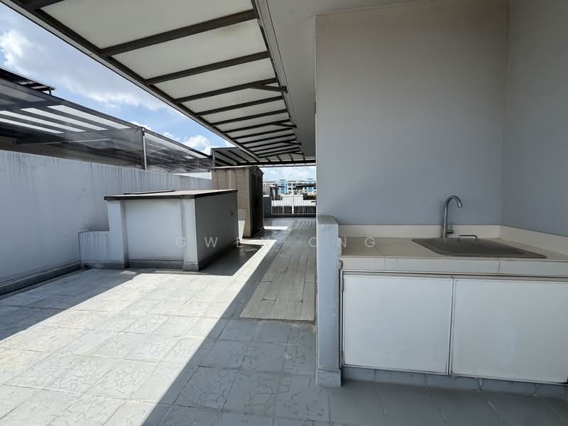 Luxus Hills Terraced House For Sale at S$ 4,990,000 | PropertyGuru Singapore - Roof terrace