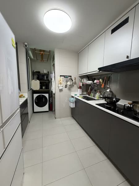 Q Bay Residences, 9 Tampines Street 86, 3 Bedrooms, 1,033 sqft, Condominium For Rent, by Ellie Zhu Jia Yi, 500078487 - Kitchen - PropertyGuru.com.sg