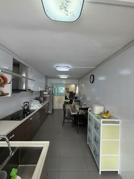 34 Marsiling Drive HDB Flat For Sale at S$ 488,888 | PropertyGuru Singapore - Kitchen