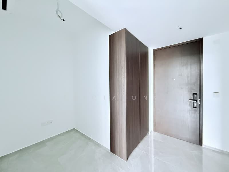Tembusu Grand, 98 Jalan Tembusu, 2 Bedrooms, 883 sqft, Condominium For Rent, by Tricia Ong, 500078497 - Entrance - PropertyGuru.com.sg