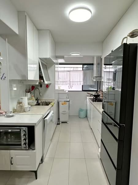 102B Bidadari Park Drive HDB Flat For Sale at S$ 1,080,000 | PropertyGuru Singapore - Kitchen