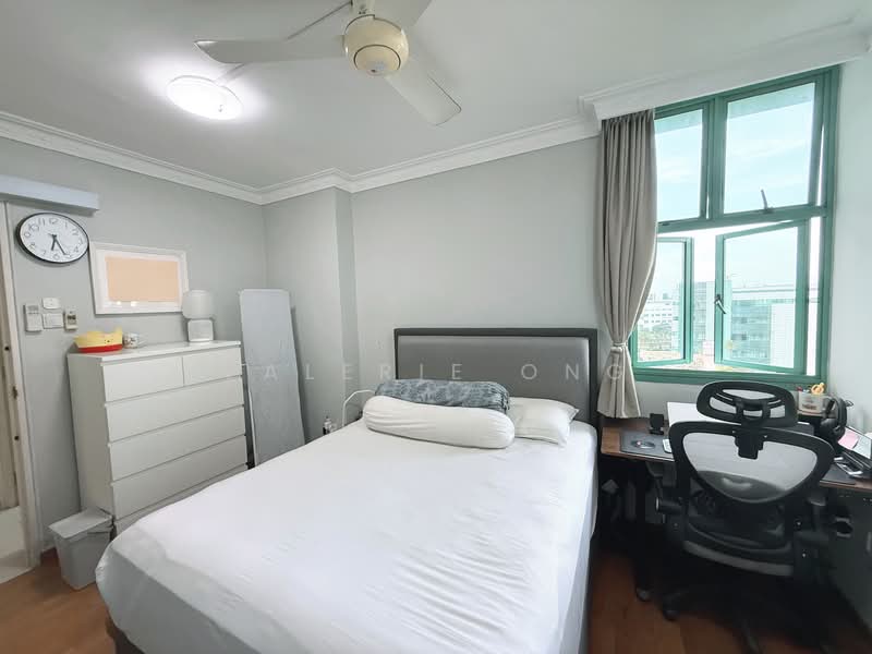 689F Woodlands Drive 75 HDB Flat For Sale at S$ 620,000 | PropertyGuru Singapore - Bedroom 1