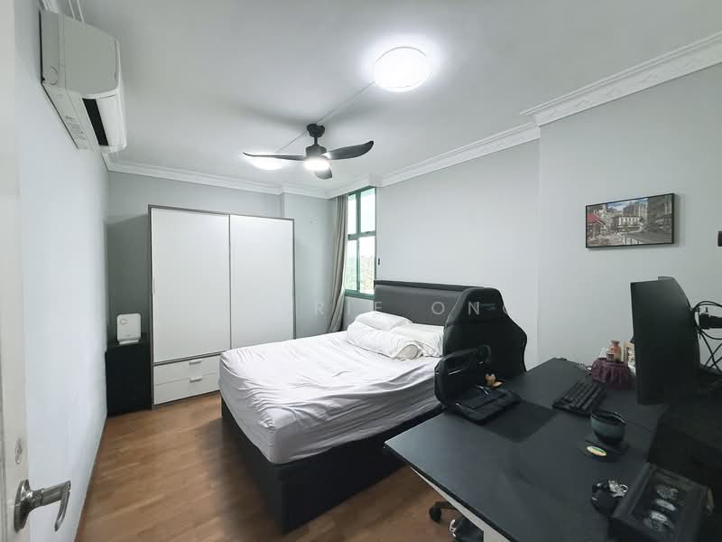 689F Woodlands Drive 75 HDB Flat For Sale at S$ 620,000 | PropertyGuru Singapore - Bedroom 2