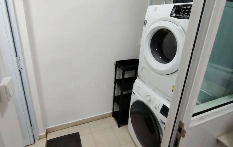 Parc Emily, 7 Mount Emily Road, Room Rental, 155 sqft, Condominium For Rent, by Jeron Lee, 500078525 - PropertyGuru.com.sg