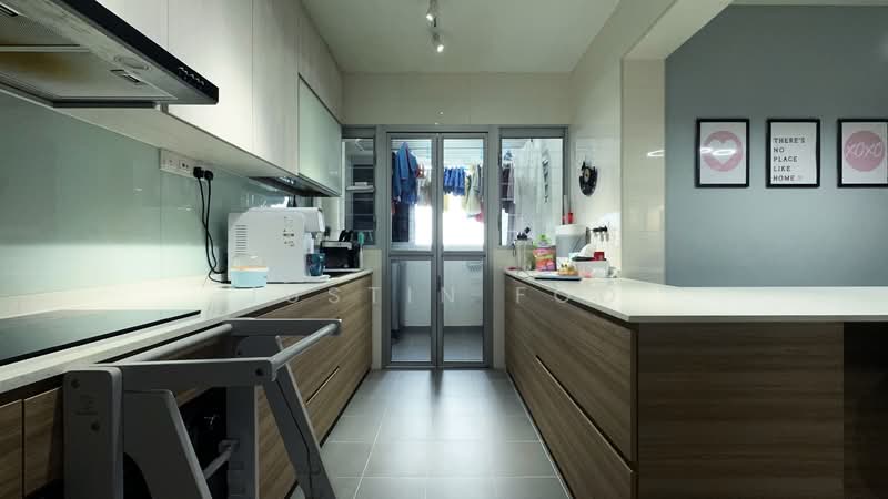 351A Anchorvale Road HDB Flat For Sale at S$ 700,000 | PropertyGuru Singapore - Kitchen