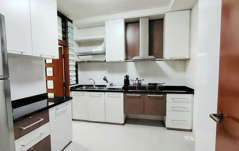 Parc Oasis, 49 Jurong East Avenue 1, Room Rental, 155 sqft, Condominium For Rent, by Jeron Lee, 500078534 - Kitchen - PropertyGuru.com.sg