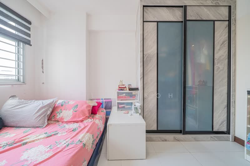209A Punggol Place HDB Flat For Sale at S$ 688,000 | PropertyGuru Singapore - Bedroom