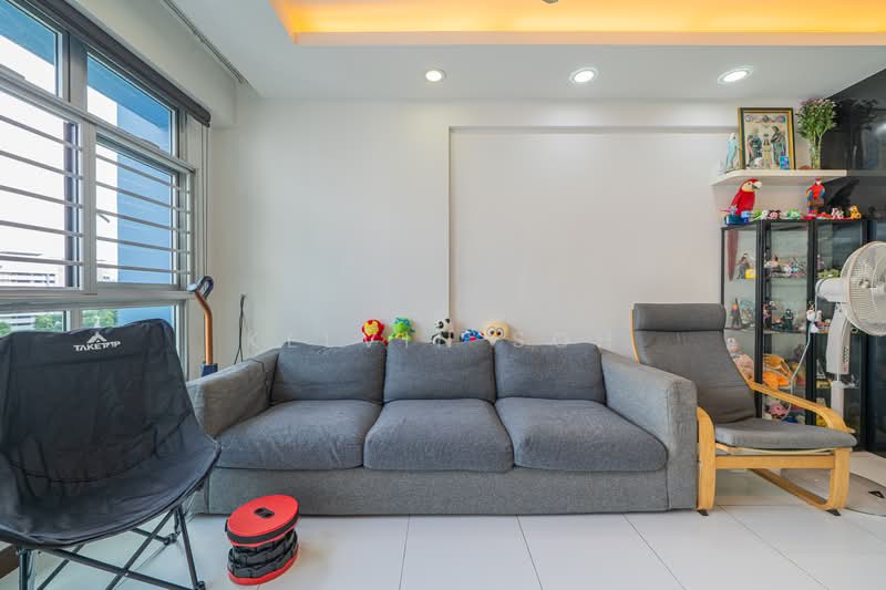 209A Punggol Place HDB Flat For Sale at S$ 688,000 | PropertyGuru Singapore - Living Room