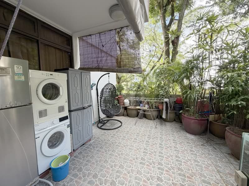 Astrid Meadows Condominium For Sale at S$ 5,498,000 | PropertyGuru Singapore - Balcony