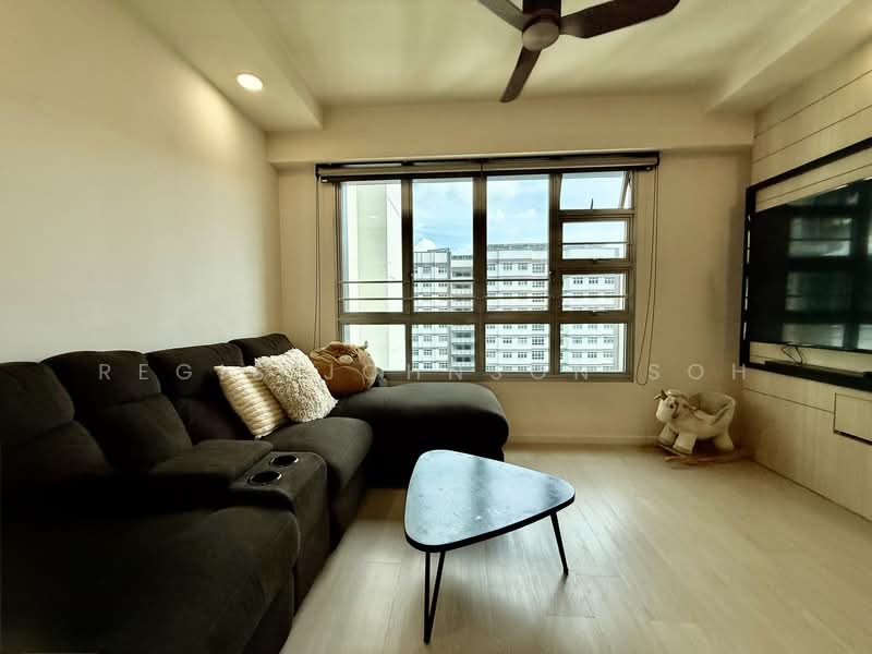 231B Sumang Lane HDB Flat For Sale at S$ 698,888 | PropertyGuru Singapore - Living Room