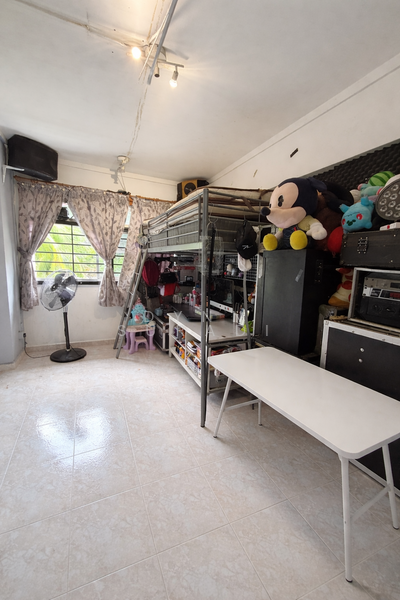 638 Pasir Ris Drive 1 HDB Flat For Sale at S$ 725,000 | PropertyGuru Singapore - Bedroom