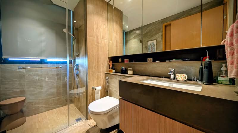 The Jovell Condominium For Sale at S$ 1,000,000 | PropertyGuru Singapore - Bathroom