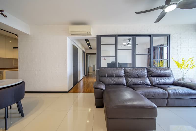308A Punggol Walk HDB Flat For Sale at S$ 825,000 | PropertyGuru Singapore - Living Room