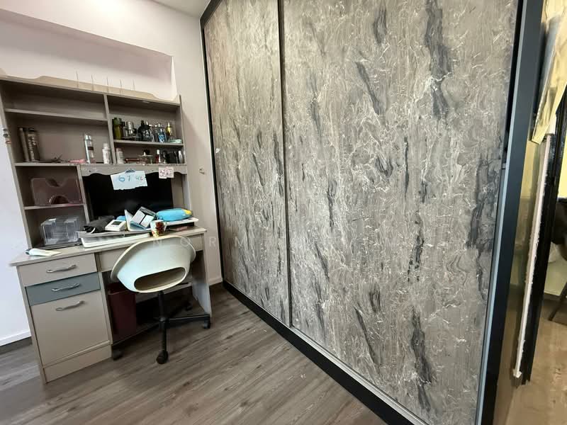 724 Yishun Street 71 HDB Flat For Sale at S$ 828,000 | PropertyGuru Singapore - Study