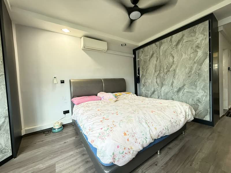 724 Yishun Street 71 HDB Flat For Sale at S$ 828,000 | PropertyGuru Singapore - Bedroom