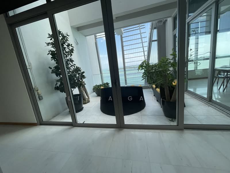 The Oceanfront @ Sentosa Cove, 281 Ocean Drive, 6 Bedrooms, 8,090 sqft, Condominium For Rent, by Linda Gan, 500078596 - Cosy Balcony to relax and chill! - PropertyGuru.com.sg