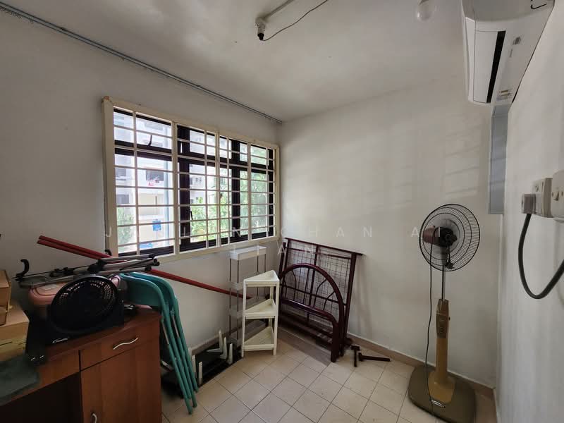 163 Stirling Road, 163 Stirling Road, 3 Bedrooms, 710 sqft, HDB Flat For Rent, by Jaslyn Chan Ai Lian, 500078612 - Bedroom - PropertyGuru.com.sg