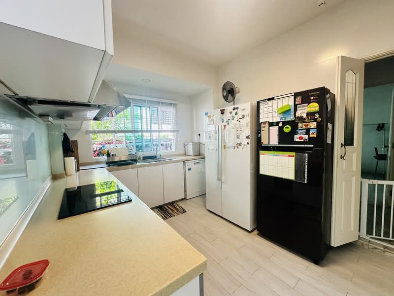 Vanda Drive, Vanda Drive, 5 Bedrooms, 3,800 sqft, Semi-Detached House For Rent, by Linda Ee, 500078623 - Kitchen - PropertyGuru.com.sg