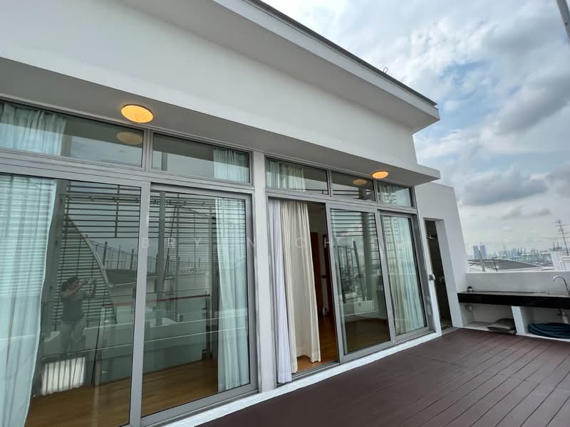 The Oceanfront @ Sentosa Cove Condominium For Sale at S$ 7,888,888 | PropertyGuru Singapore - Balcony