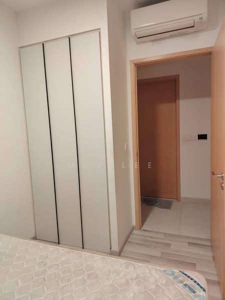 La Fiesta Condominium For Sale at S$ 2,179,000 | PropertyGuru Singapore - Bedroom