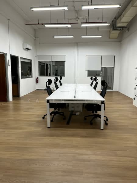 TCH Techcentre, 71 Toh Guan Road East, 2,120 sqft, Light Industrial (B1) For Rent, by Karen Heng, 500078659 - Interior - CommercialGuru.com.sg